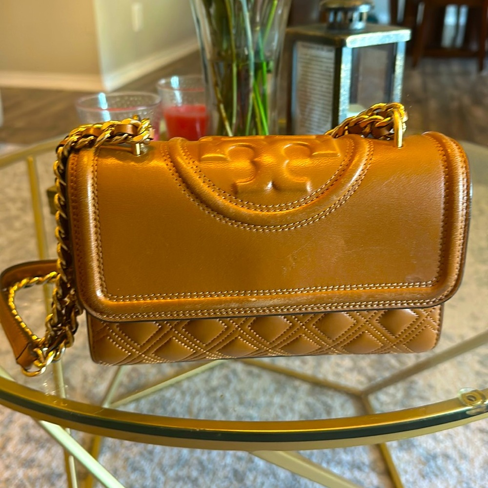 Beautiful Tory Burch crossbody/purse